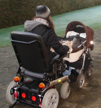 Die-Schwierigkeiten-wenn-Eltern-mit-Behinderungen-nicht-die-richtige-Hilfe-erhalten
